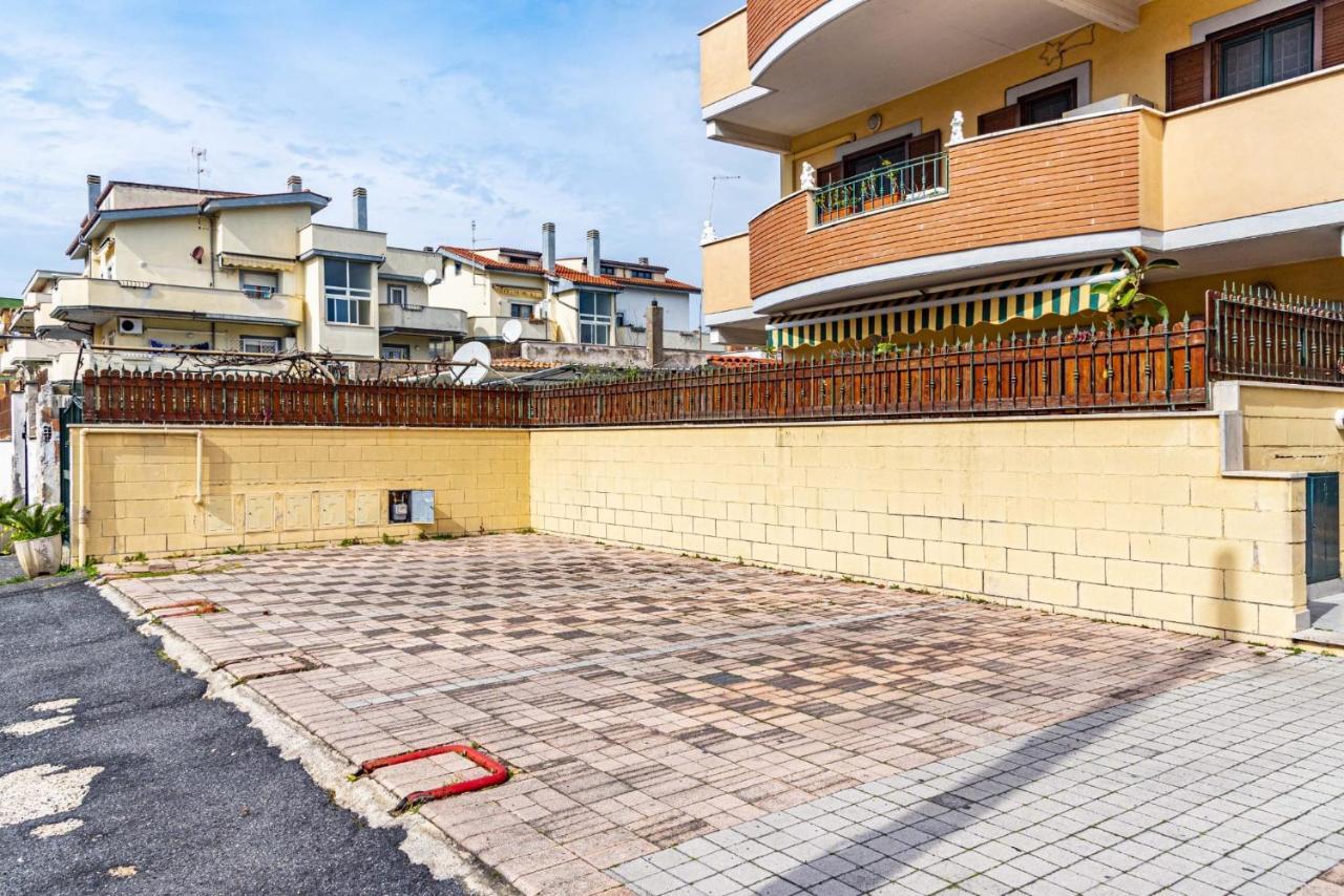 Relax Apartment Ladispoli Exterior foto